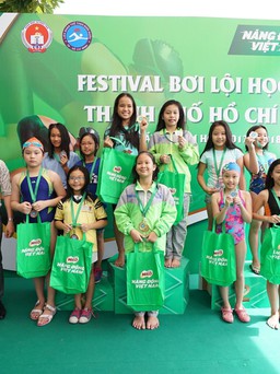 Chung kết Festival bơi lội học sinh TP.HCM 2017 - 2018