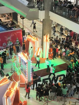 FWD mang tinh thần “sống đầy” với “Magic Studio"