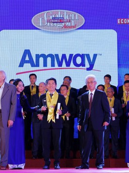 Amway Việt Nam nhận giải thưởng Rồng vàng 2017 – 2018