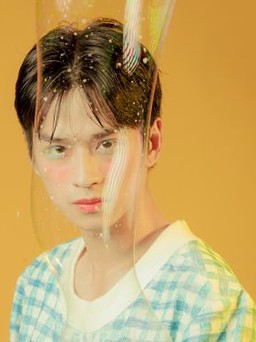 Diễn viên Trần Nghĩa bất ngờ xuất hiện trên Vogue Italy