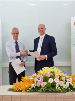 VAS phối hợp CAMBRIDGE cùng nhau thành lập trung tâm