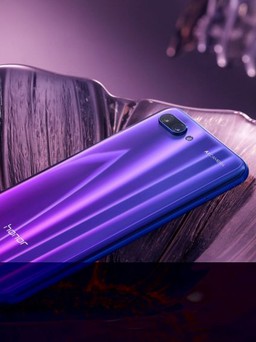 Honor công bố giá 9,99 triệu đồng cho Honor 10