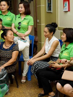 NTK Valentines Vân Nguyễn đến với trẻ em vùng biên giới