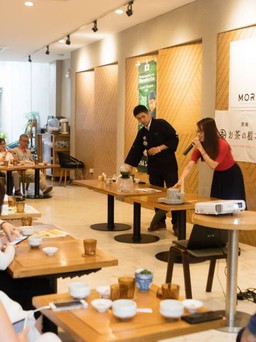 Thưởng thức trà thượng hạng cùng nghệ nhân đến từ Nhật Bản