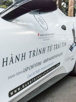 Hành trình từ trái tim với người đẹp và siêu xe
