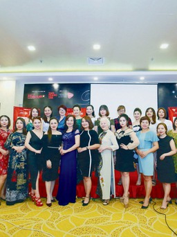 Câu lạc bộ phụ nữ tháng 7