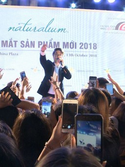 Bùi Anh Tuấn cháy hết mình cùng Naturalium