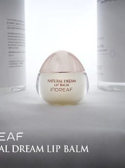 Hai bước đơn giản mỗi ngày cho làn môi mềm mại