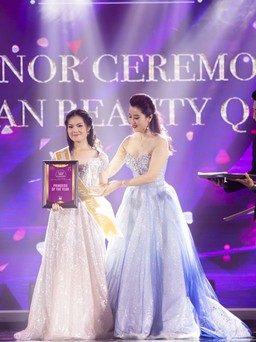 Sunny Đan Ngọc thể hiện bản hit Never Enough trong The Greatest Showman