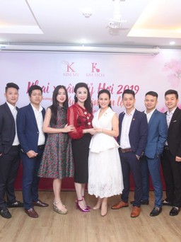 Các Hoa hậu, Doanh nhân nô nức đến khai xuân cùng doanh nhân Hạnh Kimmy