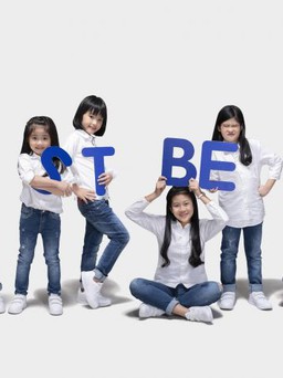 "Just be you" và loạt ảnh tôn vinh "một nửa thế giới"