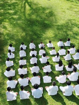 Thiền dành cho bé, mới hay cũ?