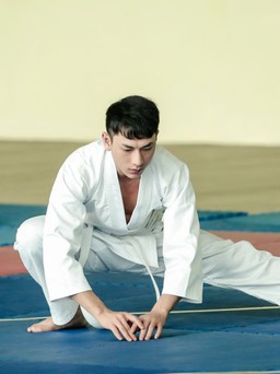 Isaac cật lực tập võ Judo, chuẩn bị cho vai diễn điện ảnh mới