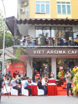 Tưng bừng khai trương Viet Aroma Hà Nội