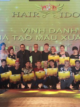 Ca sĩ Khánh Phương làm nóng không khí đêm đối đầu Hair Idol