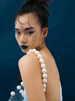Bạn sẽ nổi bật với kiểu trang điểm ấn tượng này