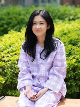 Jang Nara bật mí 13 bí quyết đơn giản để tuổi tứ tuần trẻ như đôi mươi