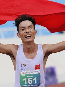 Highlights SEA Games: Hoàng Nguyên Thanh mang về tấm HCV đầu tiên cho marathon Việt Nam