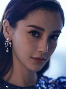 AngelaBaby xinh đẹp trên thảm đỏ LHP Quốc tế Bắc Kinh giữa tin đồn ngoại tình