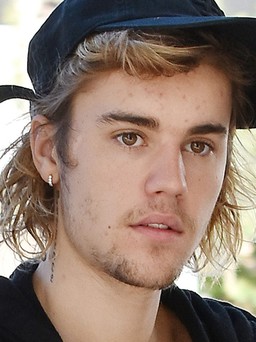 Sau 'đám cưới thế kỷ', Justin Bieber rục rịch tái xuất với album mới