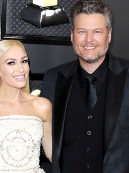 Blake Shelton và Gwen Stefani đăng ký kết hôn sau 8 tháng đính ước