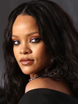 Rihanna: Hành trình từ quê nghèo Barbados vươn lên thành tỉ phú đô la