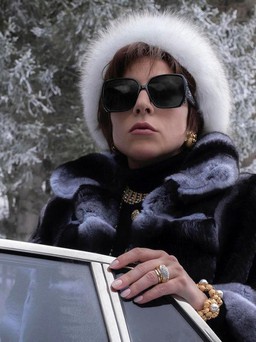 Gia tộc Gucci chỉ trích phim mới của Lady Gaga