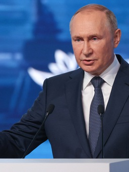 Tổng thống Putin nhắn phương Tây: Cô lập Nga là điều không thể