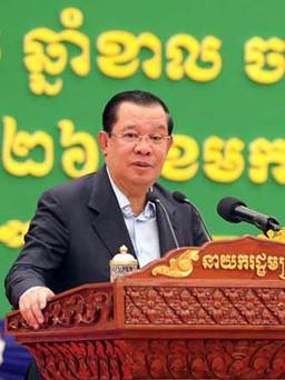 Thủ tướng Hun Sen mời người Nga đến Campuchia dự khóa huấn luyện rà phá bom mìn
