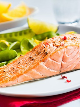 Bác sĩ ơi: Chế độ ăn uống như thế nào để giúp trì hoãn tuổi mãn kinh?