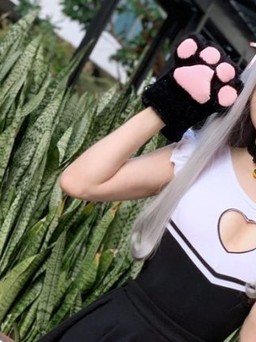 Sneaky giới thiệu bộ ảnh cosplay mới có tên 'Pretty Kitty Sneaky'