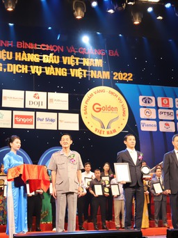 Phương Trang lọt Top 10 'Nhãn hiệu hàng đầu và Dịch vụ vàng VN' 2022