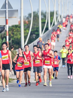 Đường chạy Marathon quốc tế qua 17 điểm du lịch nổi tiếng ở TP.HCM