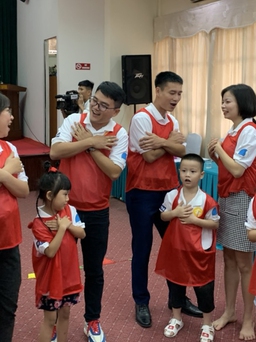 21 gia đình trẻ được gắn kết yêu thương trong Ngày hội 'Gia đình trẻ hạnh phúc'