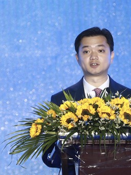 Anh Nguyễn Minh Triết: 'Nhiều sinh viên được vinh dự đứng trong hàng ngũ của Đảng’