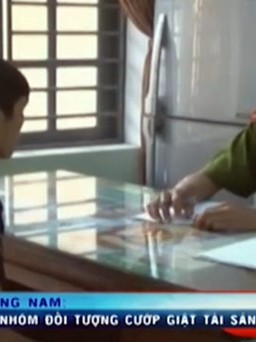Băng cướp tuổi teen chuyên giật túi du khách