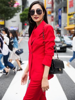 10 outfits với blazer sắc đỏ tô điểm vẻ đẹp cá tính của nàng công sở
