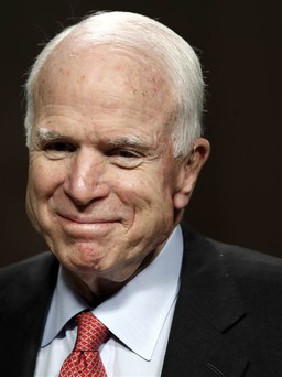 Sao Hollywood tiếc thương Thượng nghị sĩ John McCain