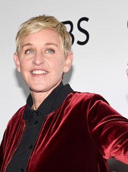 MC nổi tiếng Ellen DeGeneres bị đồng nghiệp tố ích kỷ, xấu tính