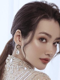 Trương Tri Trúc Diễm đẹp rạng ngời, phủ nhận bị ông xã cấm cản theo nghệ thuật