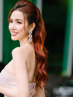 Hoa hậu Phan Thị Mơ đeo nhẫn 5,5 tỉ đồng đi sự kiện