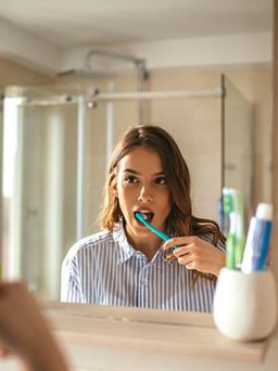 Cuối cùng thì nên 'đánh răng trước hay sau khi ăn sáng?'