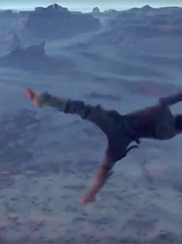 Video gameplay "khó đỡ": Khi Mad Max thật sự... bị điên