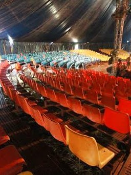 Sập khán đài rạp xiếc ở Hải Dương: Vượt sức chứa 400 người