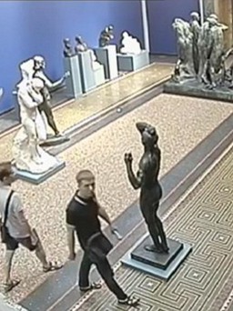 Tượng của Rodin bị trộm