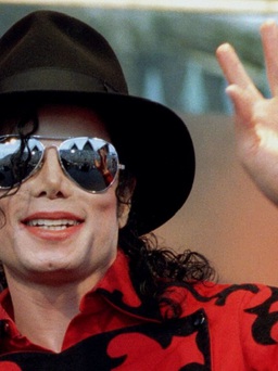 Michael Jackson vẫn bất bại ở khoản kiếm tiền sau khi chết