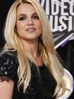 Britney Spears không vui khi đời mình được lên phim