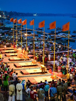 Đừng sốc ở thành phố Thánh