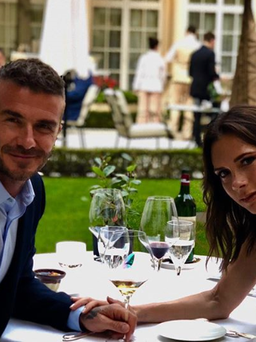 Giữa tin đồn ly hôn, vợ chồng David Beckham kỷ niệm 19 năm ngày cưới
