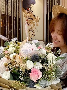 Trấn Thành bí mật chuẩn bị căn phòng ngập hoa hồng mừng sinh nhật Hari Won